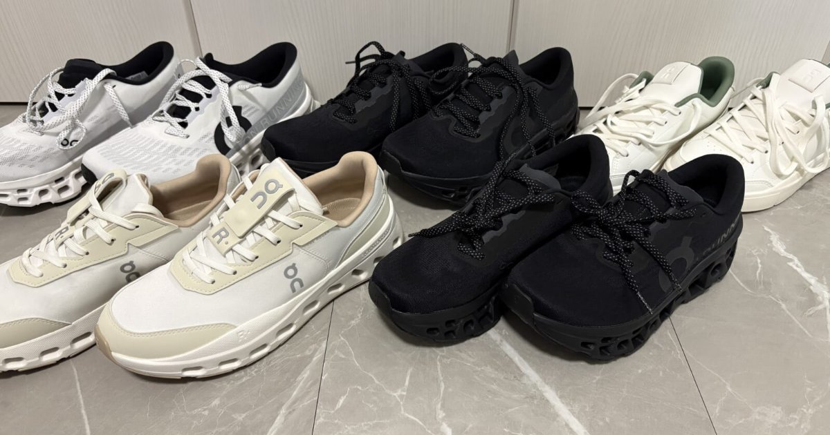 原宿のOn Tokyoで買ったスニーカー5足（Cloudmonster 3の白・黒2足、THE ROGER ワイルドカード、THE ROGER センターコート）